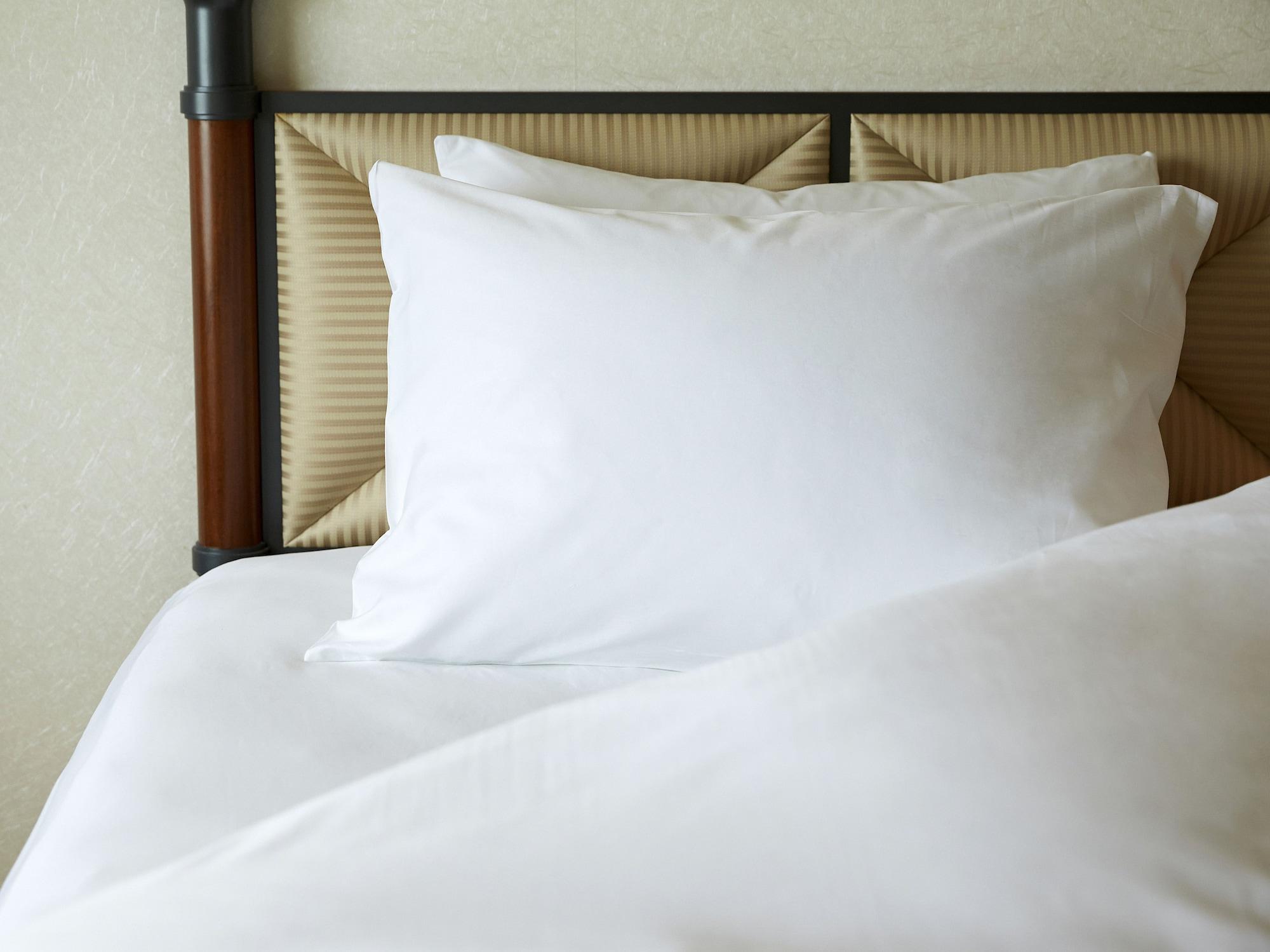 Miyako Hotel Gifu Nagaragawa Ngoại thất bức ảnh A pillow on a bed
